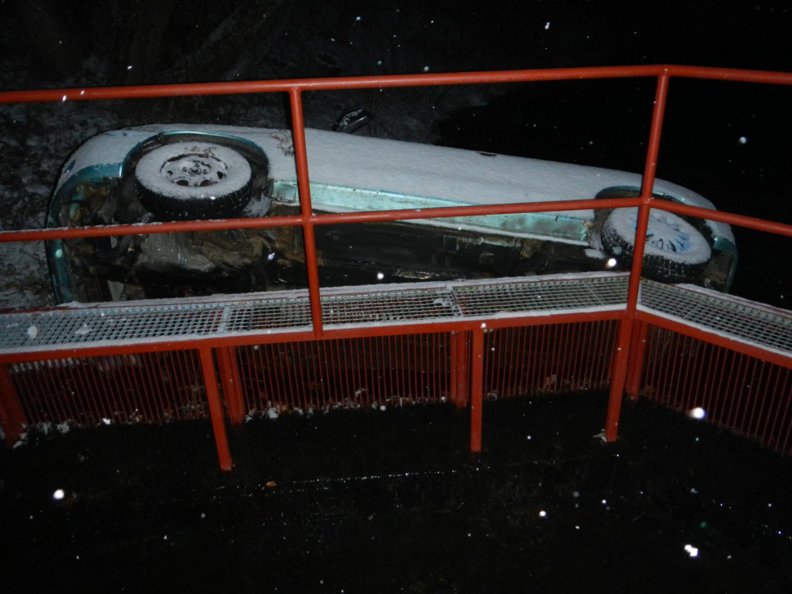 Vytažení OA z rybníka, Sudoměřice u Bechyně - 16. 1. 2018 (2).JPG