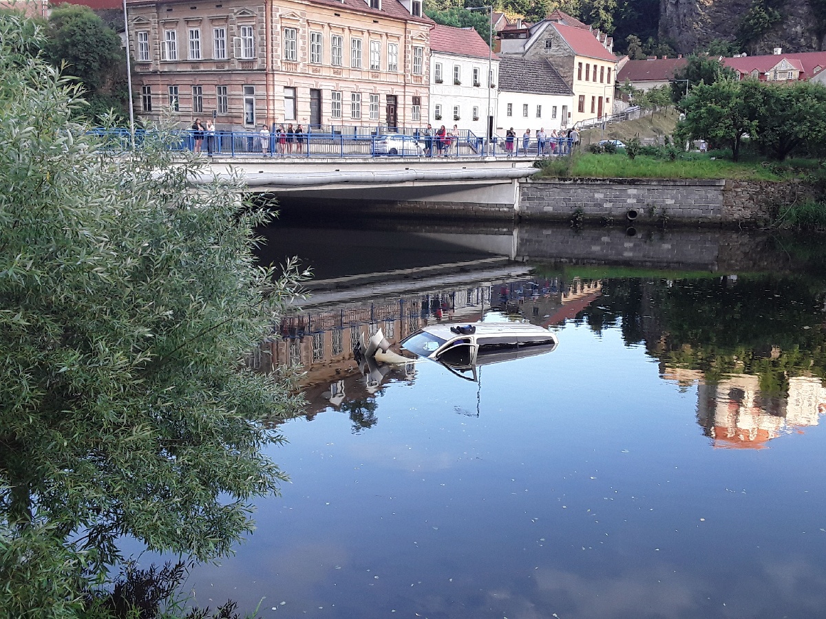 Vytažení OA_z_vody_5.jpg