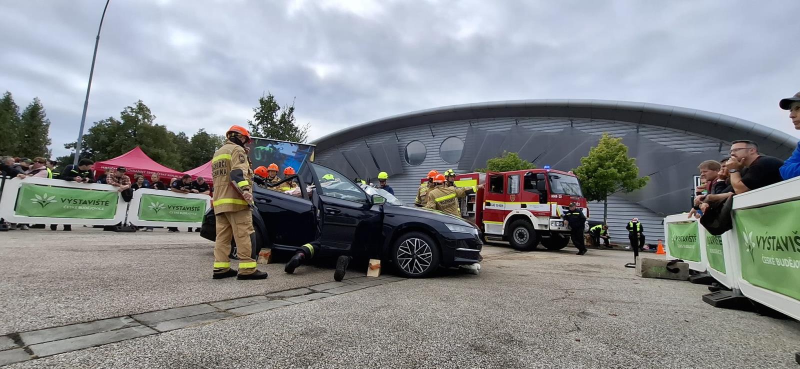 WhatsApp Image 2025-09-13 at 18.48.47(3).jpeg