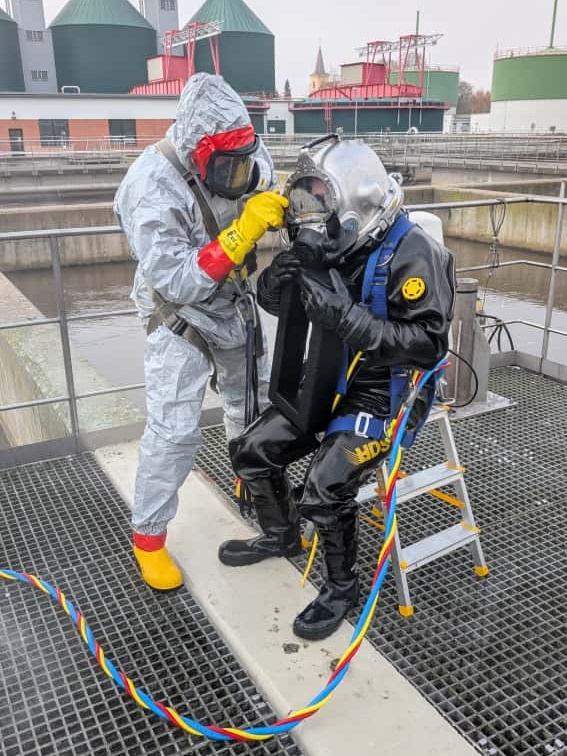 WhatsApp Image 2025-11-05 at 13.32.55.jpeg