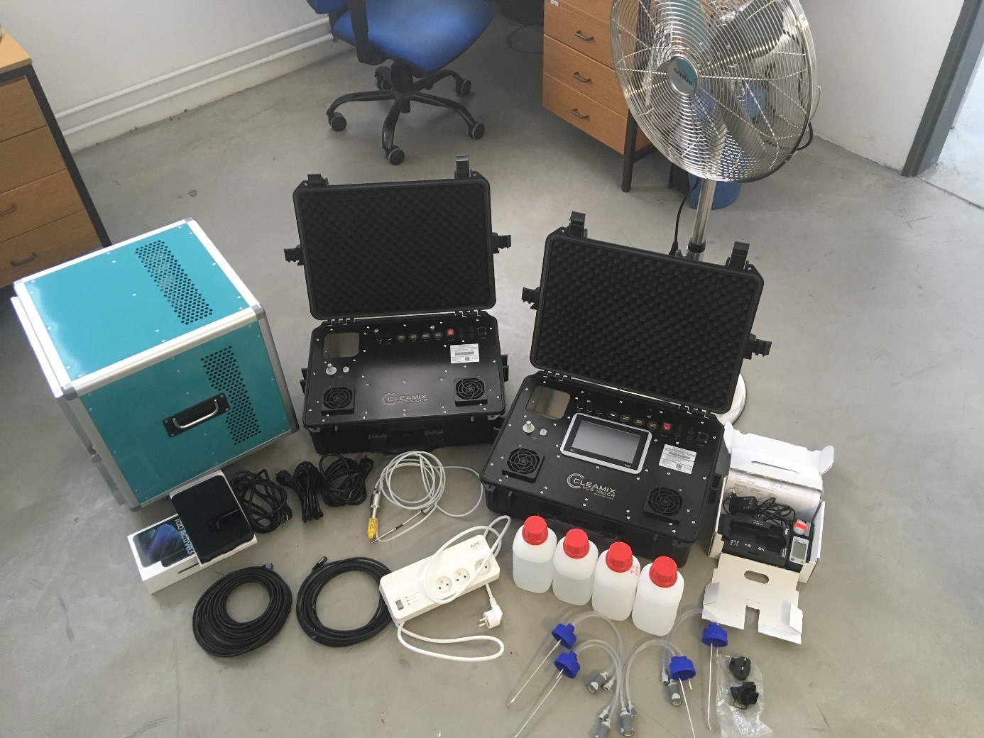 Zařízení pro dekontaminaci velkých ploch plynným peroxidem vodíku