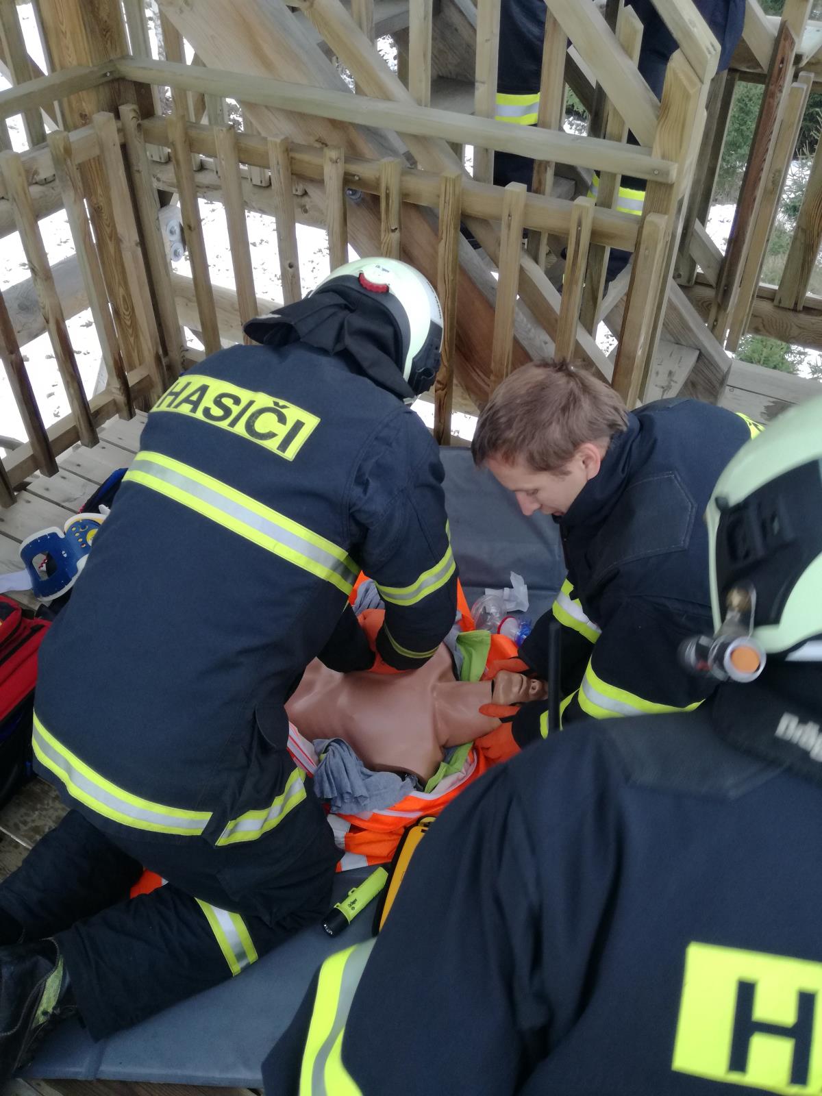 Záchrana osob, rozhledna Svákov - 18. 12. 2018 (3).jpg