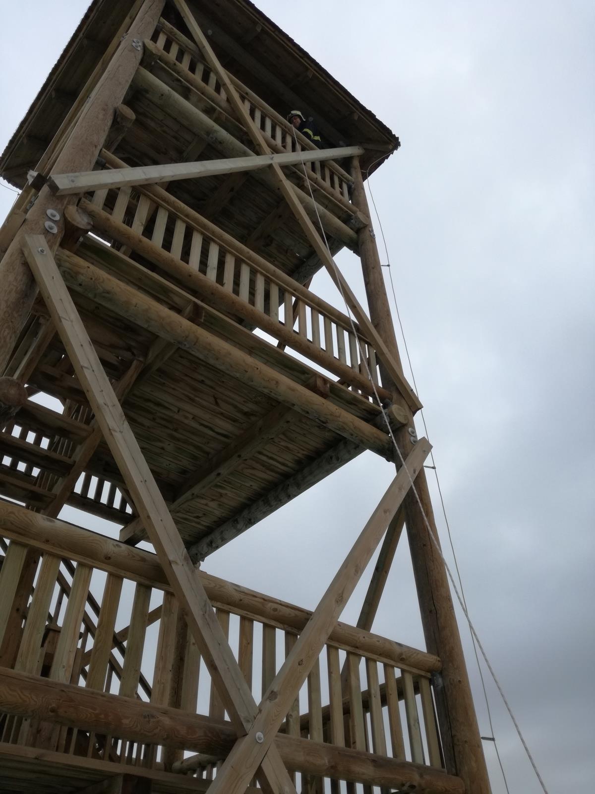 Záchrana osob, rozhledna Svákov - 18. 12. 2018 (8).jpg