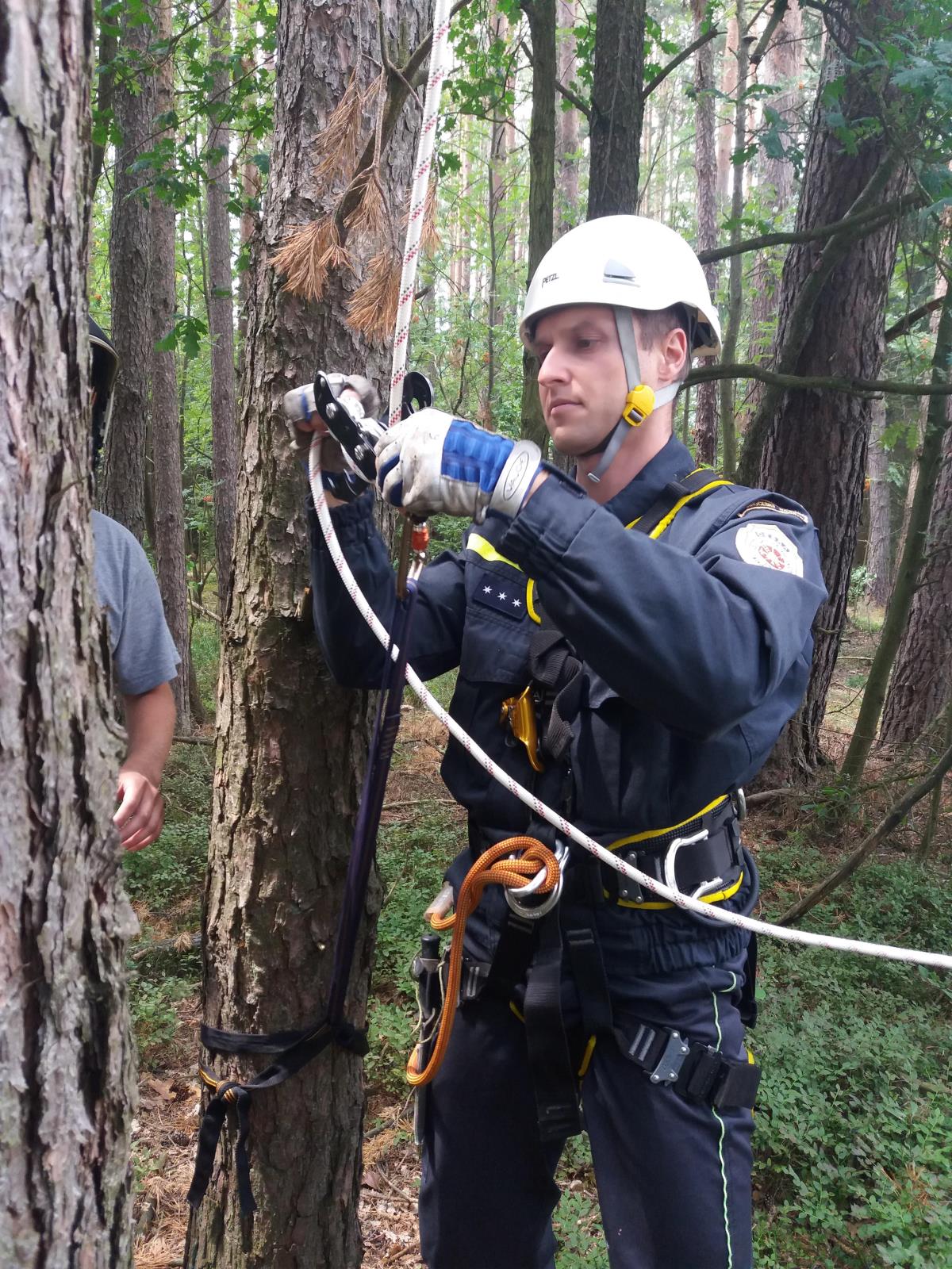 Záchrana paraglidisty, Dlouhá Lhota - 14. 7. 2018 (4).jpg
