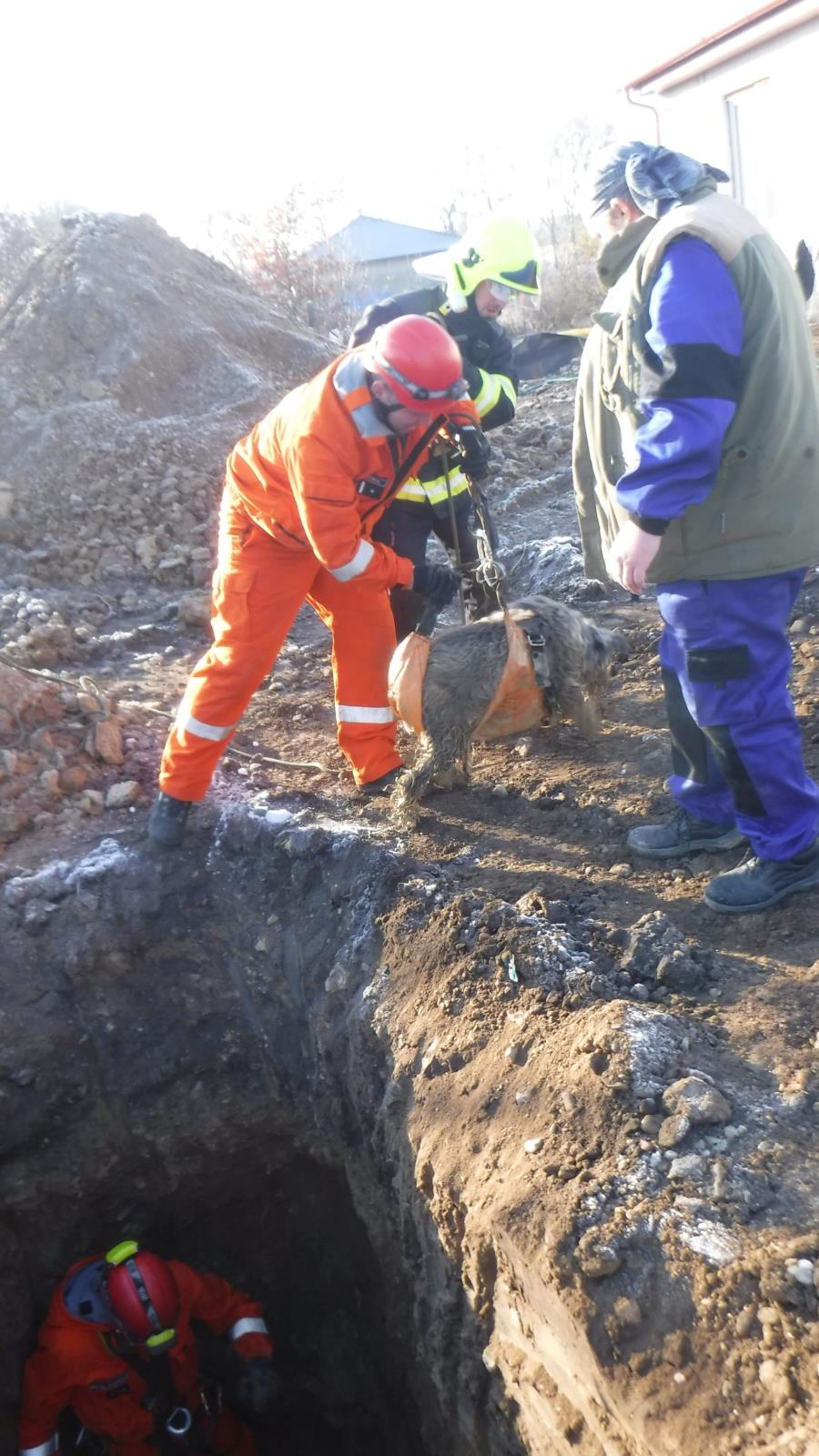 Záchrana psa (6).JPG