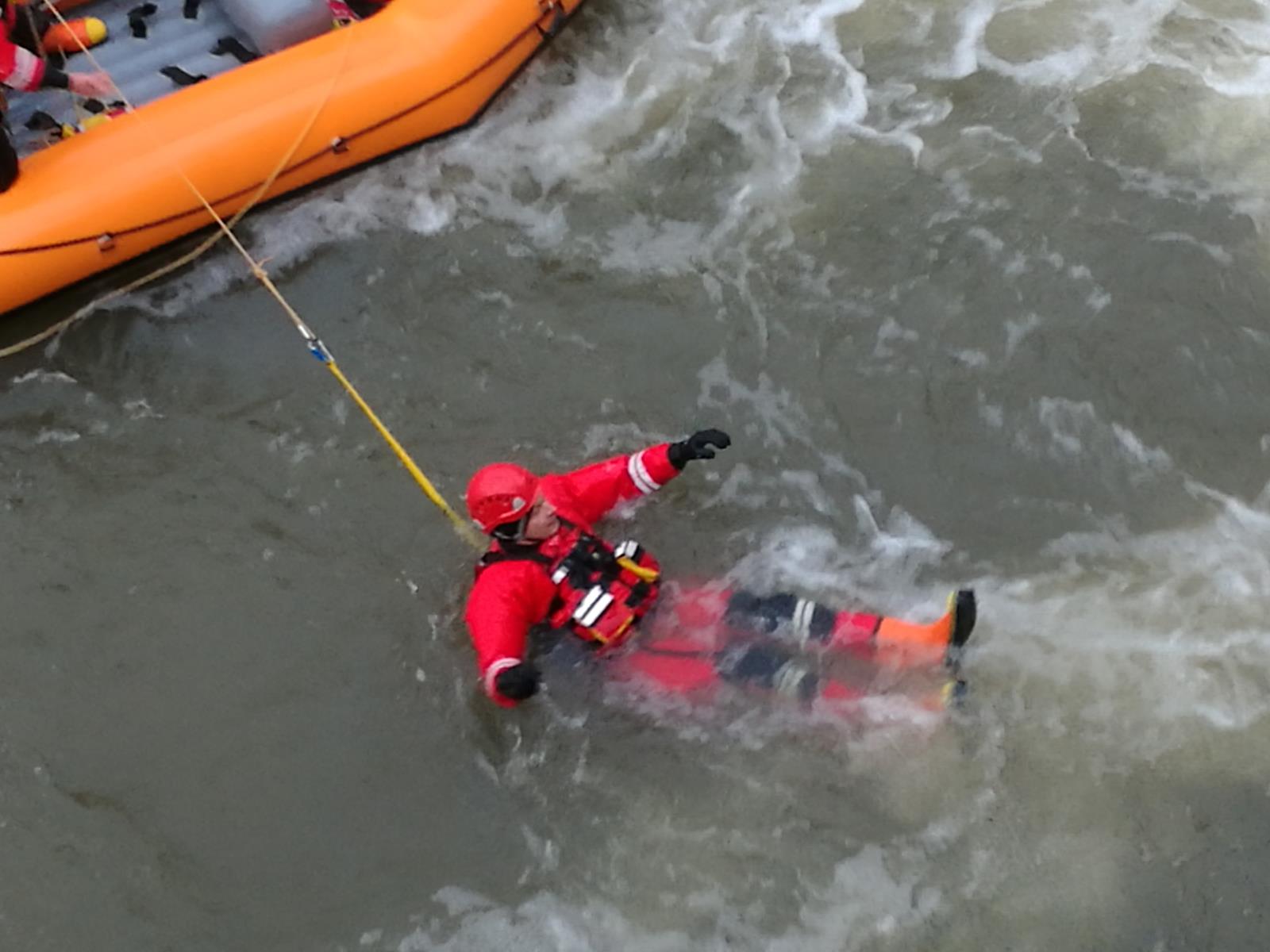 Záchrana tonoucího 8.jpg