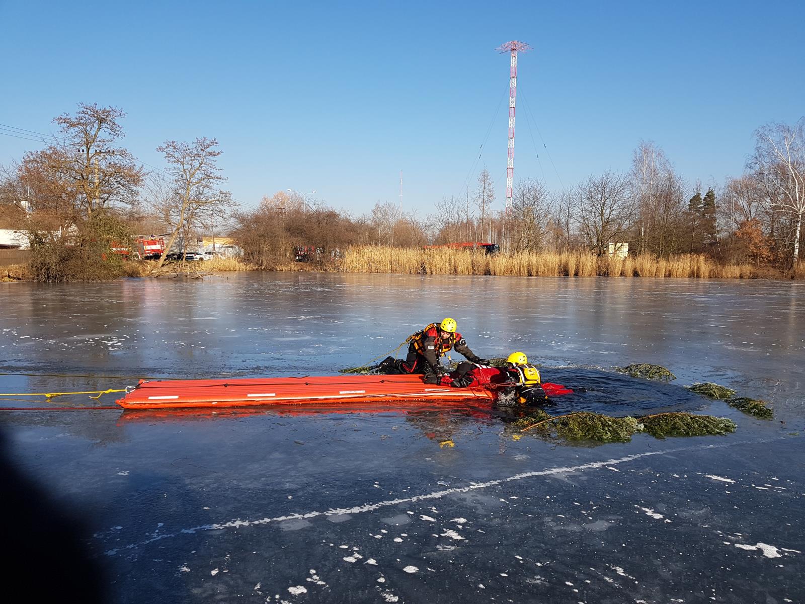 Záchrana z ledu, České Budějovice - 31. 1. 2019 (14).jpg