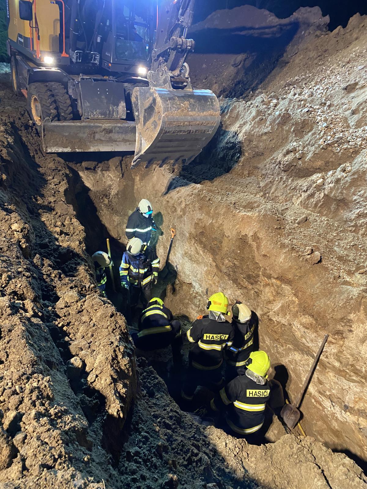 Záchrana zavaleného, Kaplice - Žďár - 10. 3. 2021 (2).jpeg