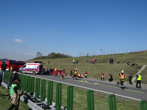 cviceniIZSdalnice2busyPolsko (3).JPG