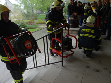 cviceniplynsenioriFrenstat (NJ) (23).JPG