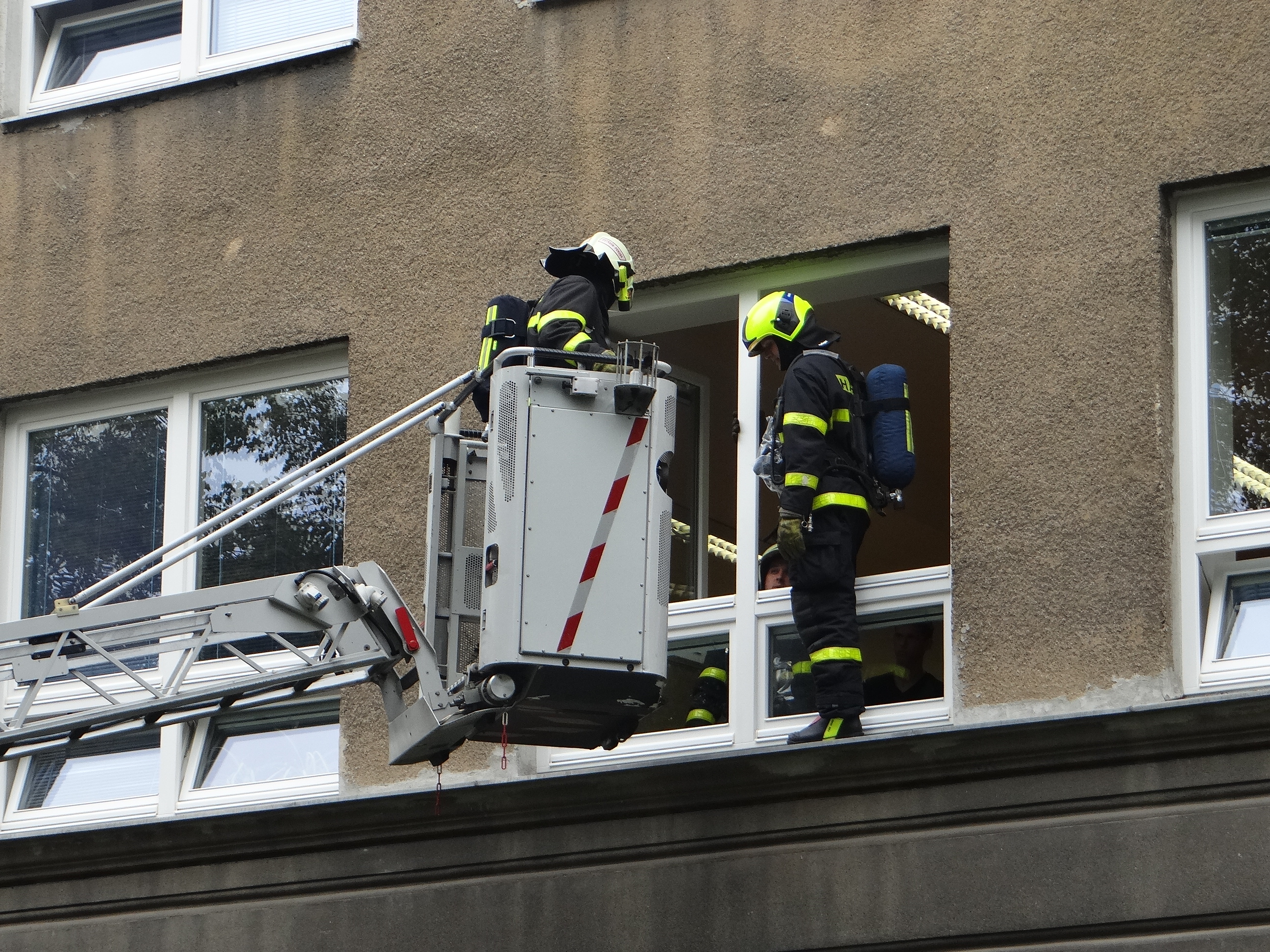 cvicenipozargymnaziumPoruba (16).JPG