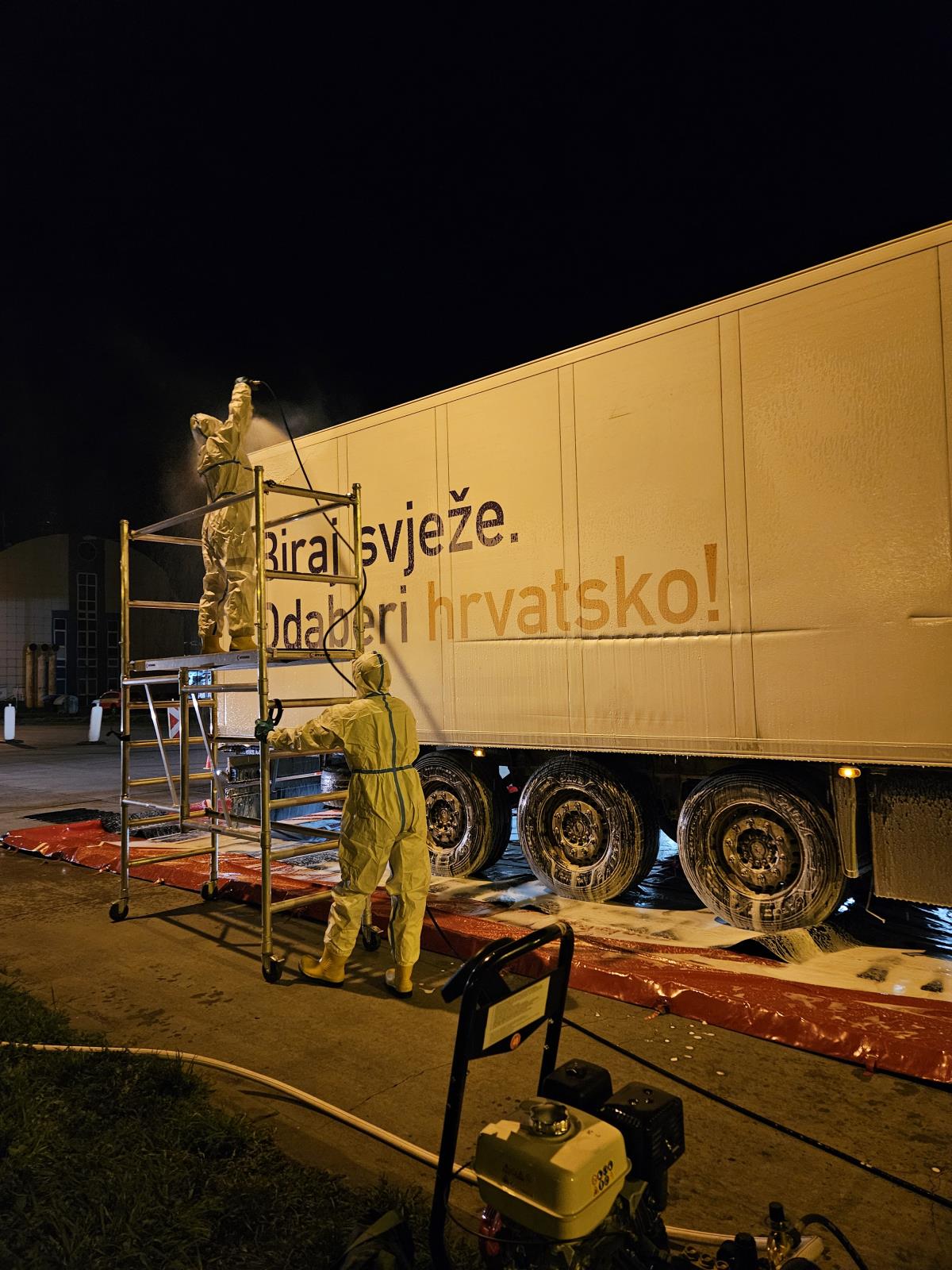 dekontaminační linka Lanžhot (2).jpg