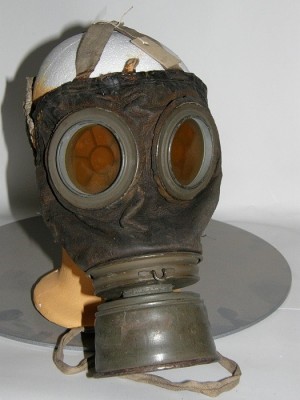 gm-17-ledermaske-zepredu.jpg