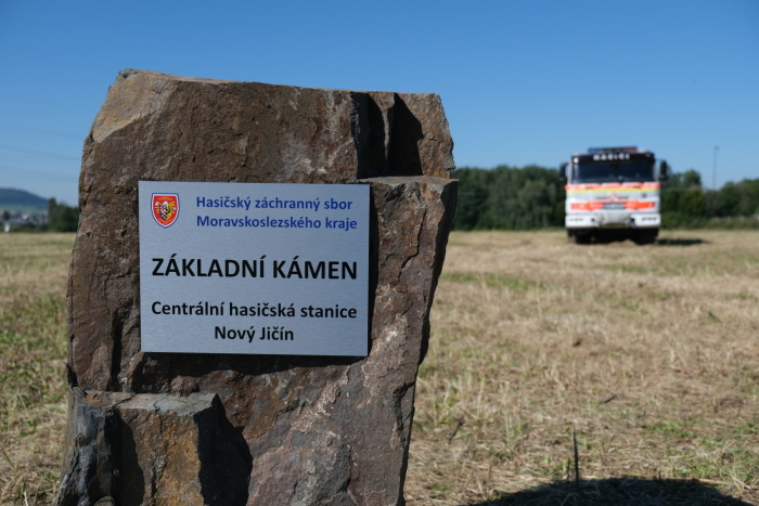 kamencentralnistaniceNovyJicin (3).JPG