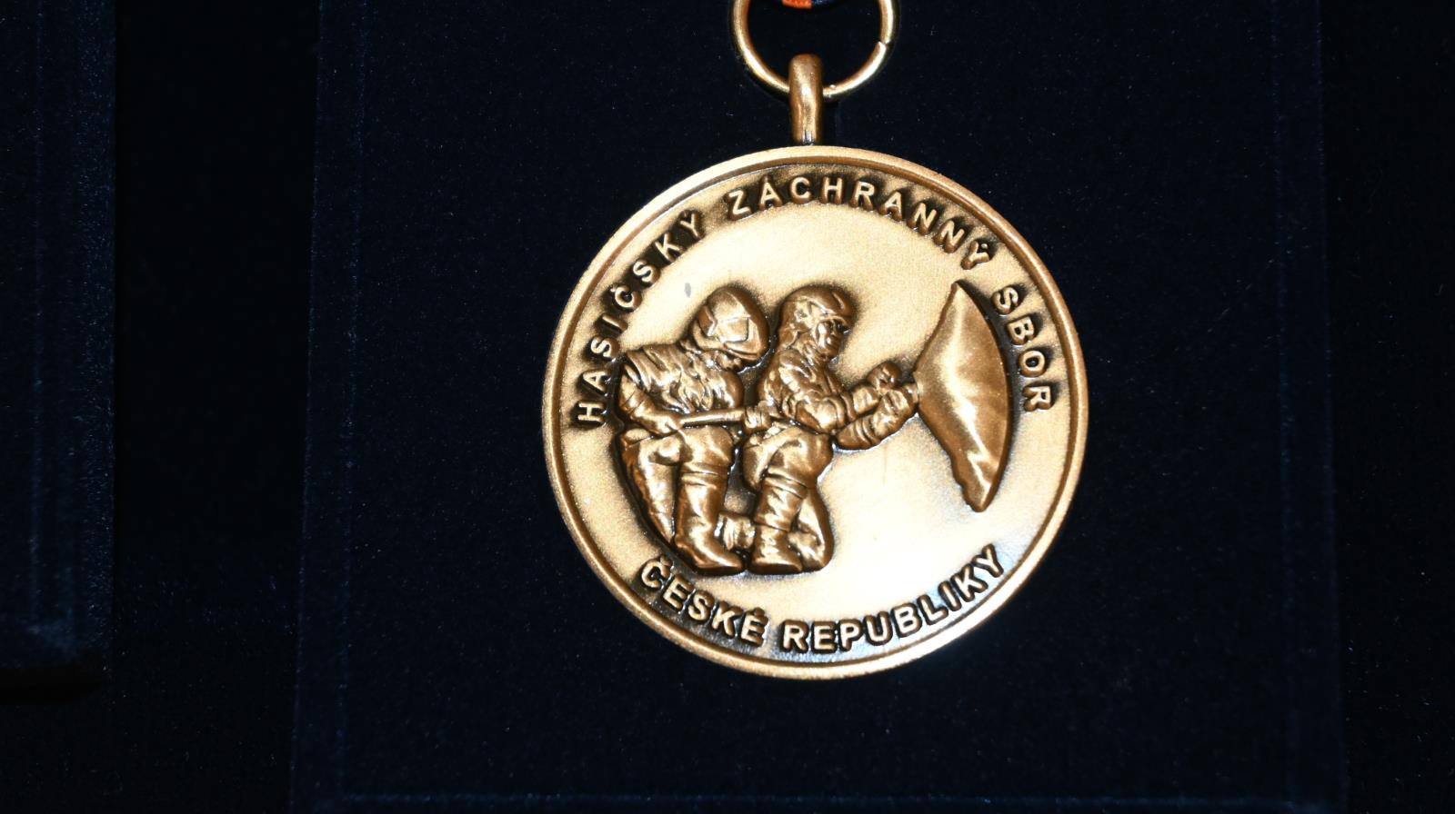 medaile 25 let HZS ČR (90).JPG