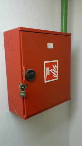 Dostat se k obsahu hydrantu je témř nemožné