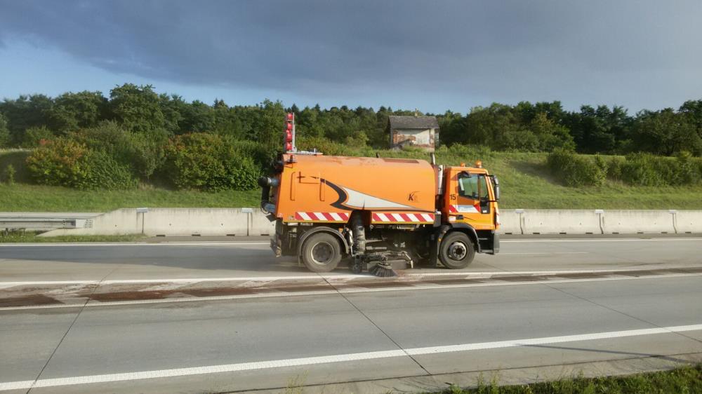 nehoda nakladniho vozidla 
