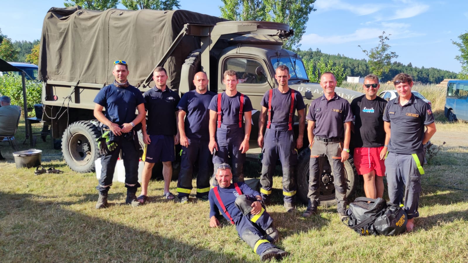 odřad z Pardubic.jpg