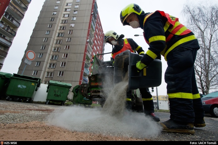 olejsorbentOstrava (1).jpg