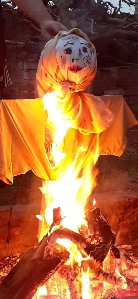 pálení čarodějnic.jpg