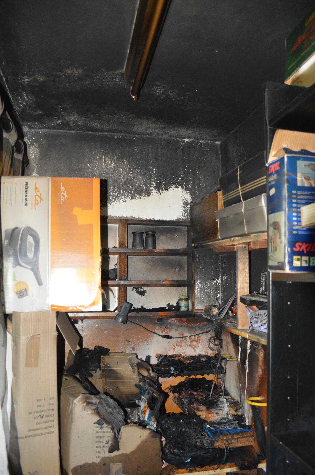 požár v komoře.JPG