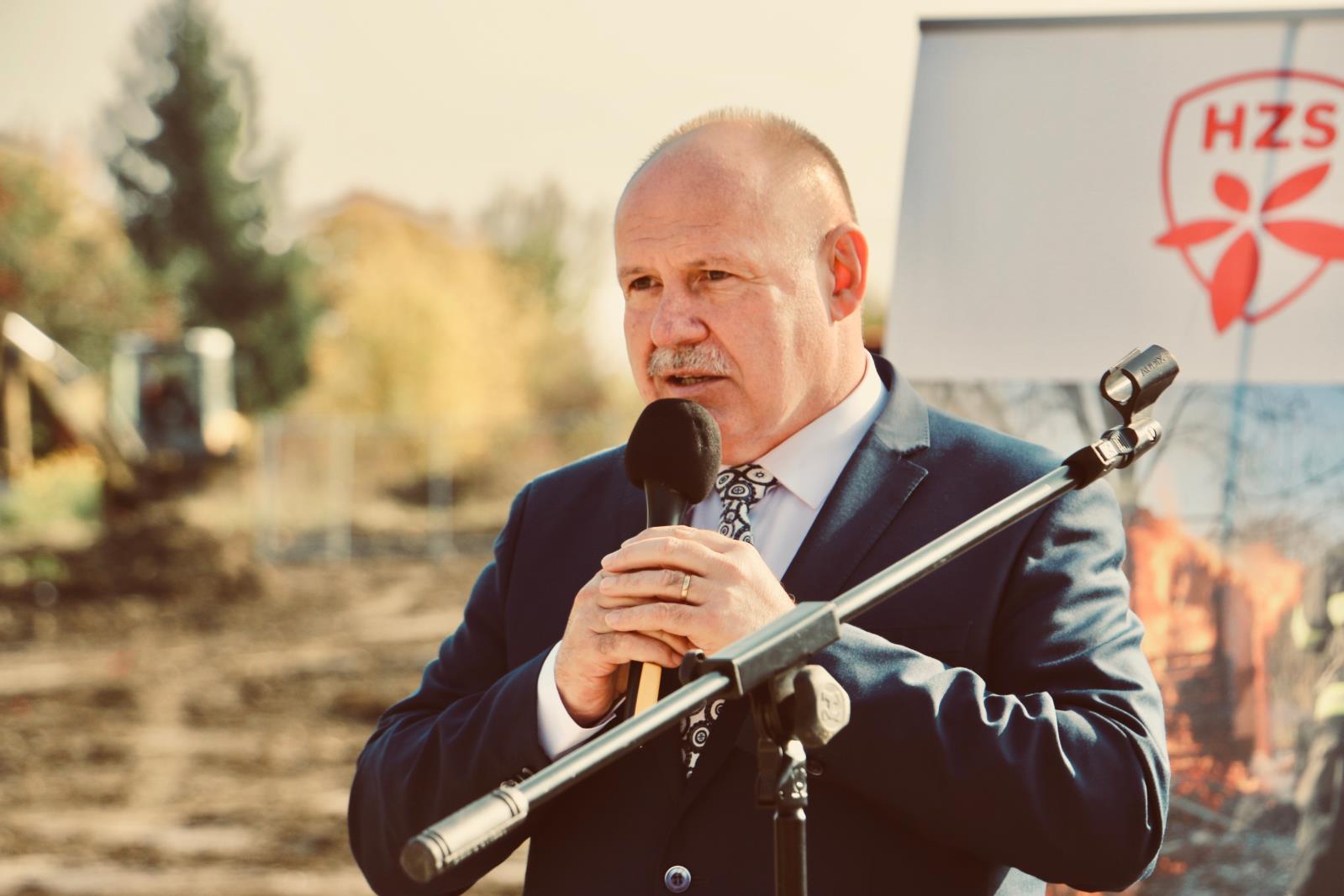 poklepání základního kamene výstavby stanice a územního odboru v Přerově