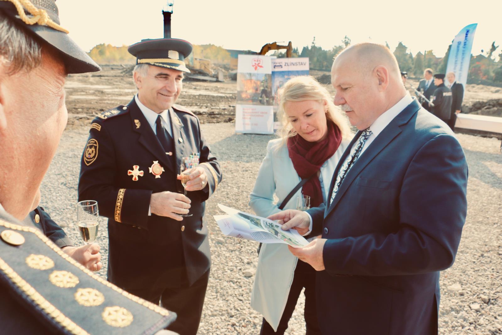 poklepání základního kamene výstavby stanice a územního odboru v Přerově