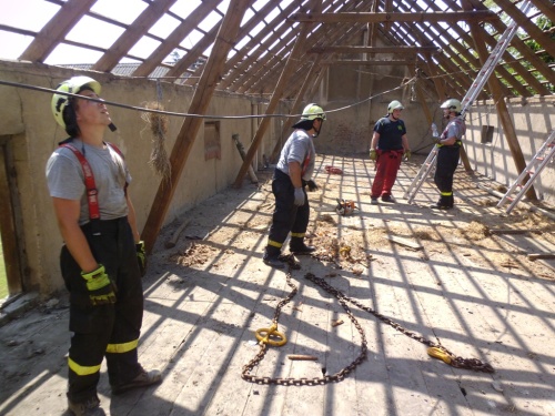 povodnehasiciMSkrajMelnicko (9).JPG