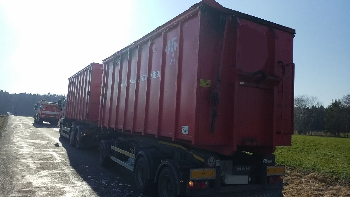 požár NA elektroodpad.jpg