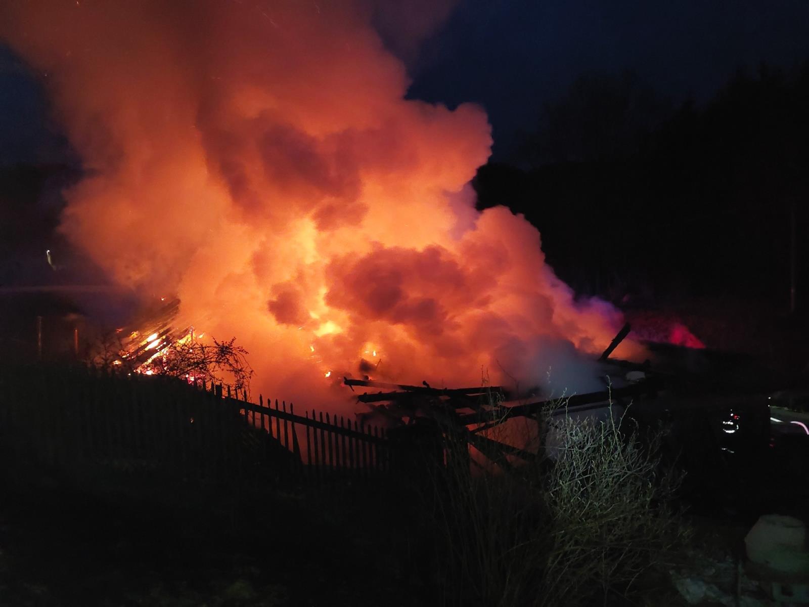 požár RD Žampach2.jpeg