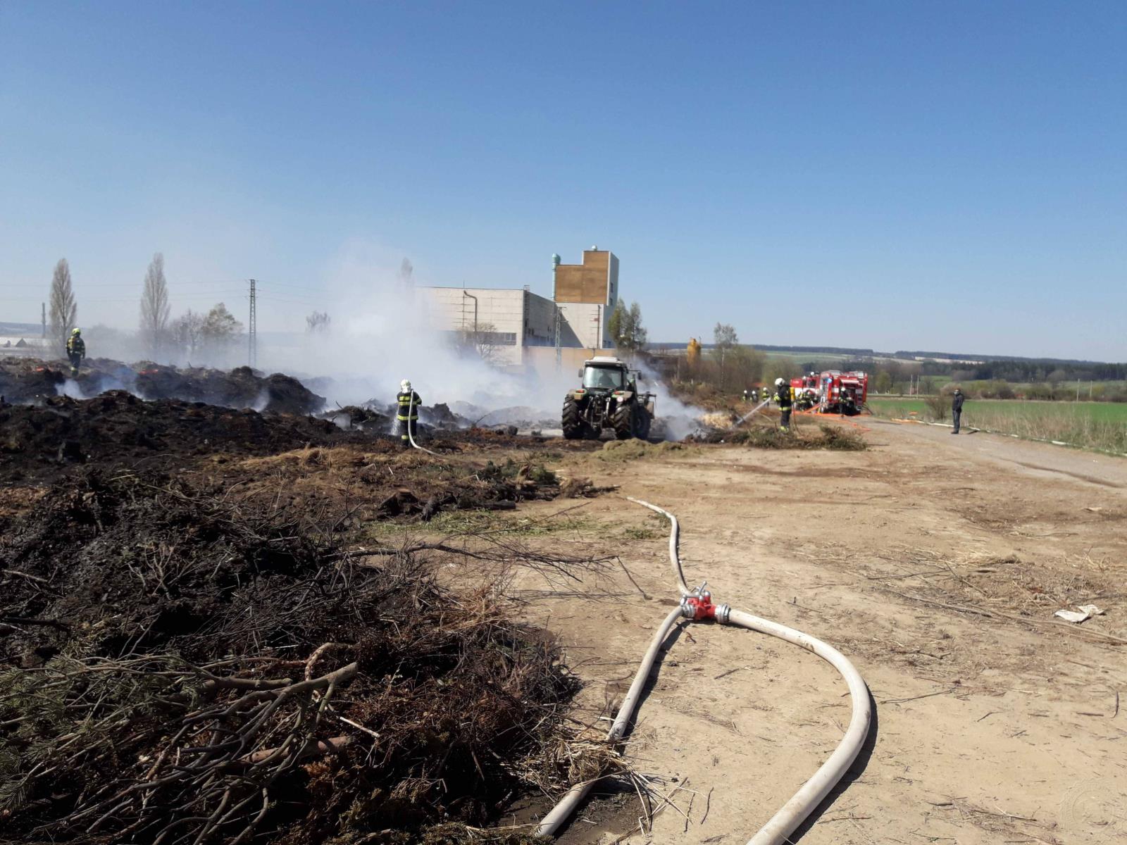 požár Svitavy2 21.4.2020.jpg
