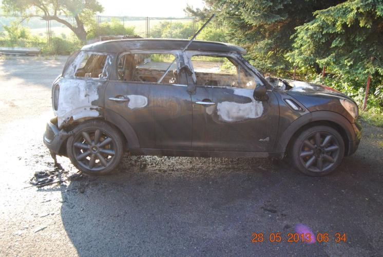 požár auta Liběšice 1.jpg