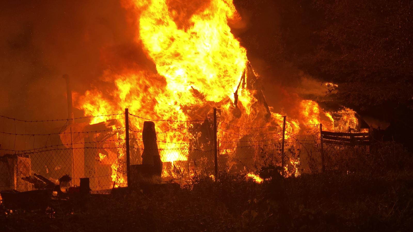 pozar chatky a pristavku v Olomouci 21.5.