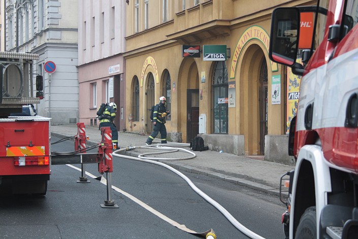 požár domu Děčín5.JPG