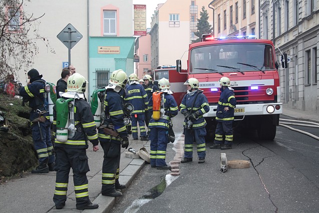 požár domu Děčín8.JPG
