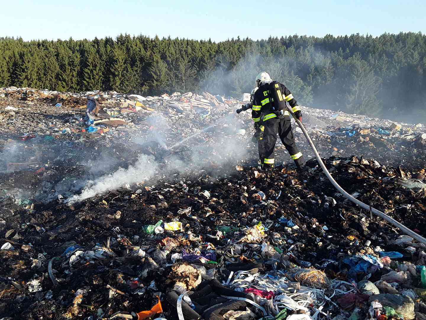 požár skládky