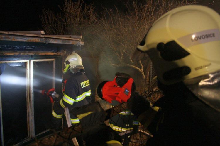 požár zahradní chatky5.jpg