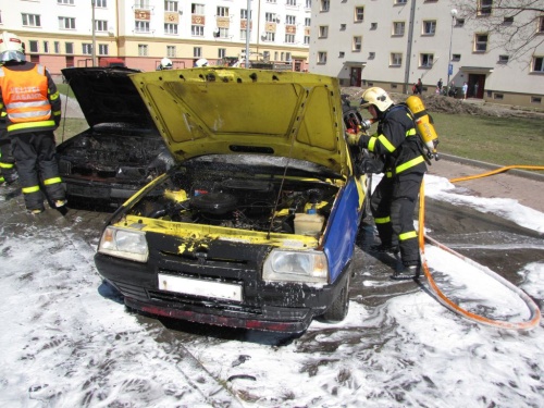 pozar3autaKarvina (6).jpg