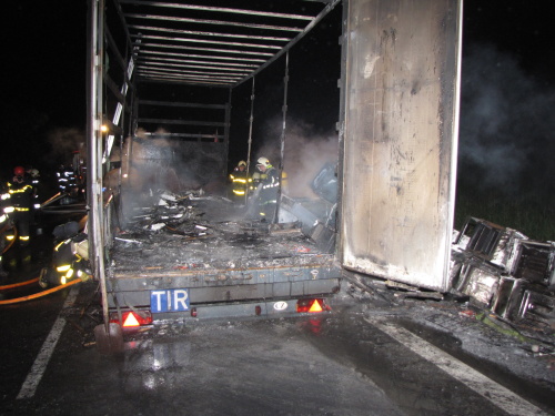 pozarDAFsporakyKlimkovice (OV) (16).JPG