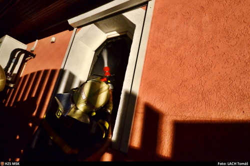 pozarRDOstrava_Petrkovice_tma (15).jpg