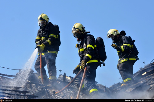 pozarRDstrechaNovaBela (11).JPG