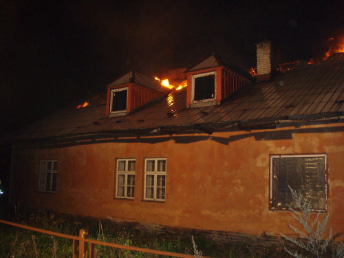 pozarRDstrechaVelkaStahle (BR) (1).JPG