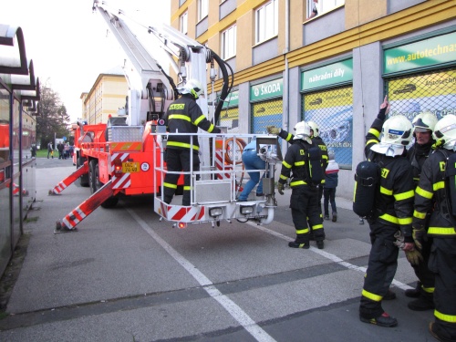 pozardumzachrana7zraneniKarvina (3).JPG