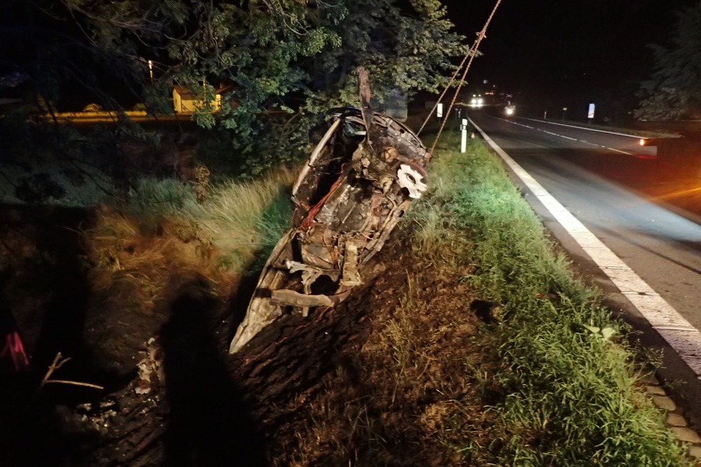 pozargolfpoDN2autOpava (4).JPG