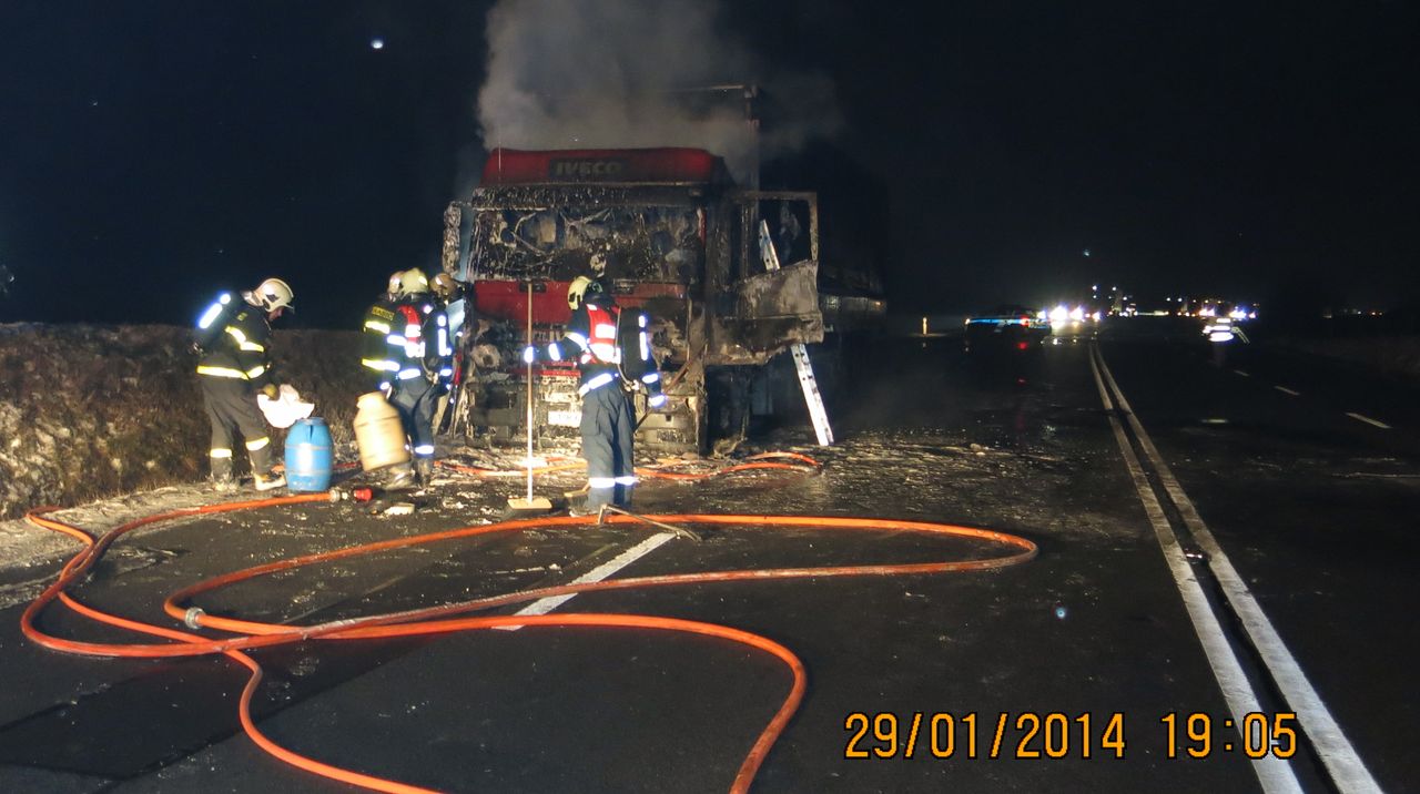 pozarkamionUkrajinaStaryJicin (NJ) (1).JPG