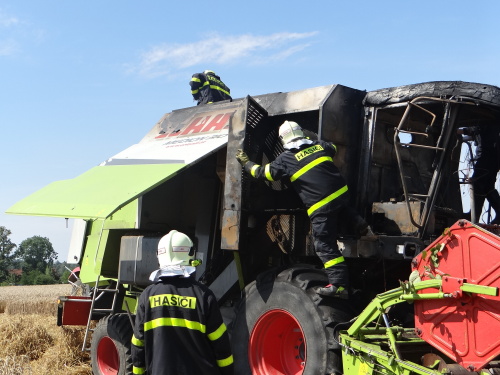 pozarkombajnOVStaraBela (8).JPG