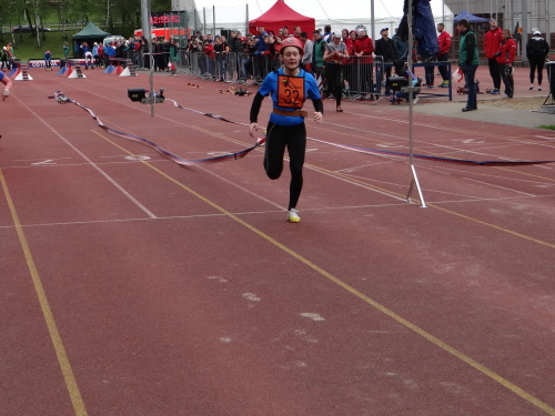 pozarnisportakademickeMCR_Ostrava_100zeny (12).JPG