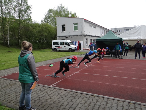 pozarnisportakademickeMCR_Ostrava_100zeny (17).JPG