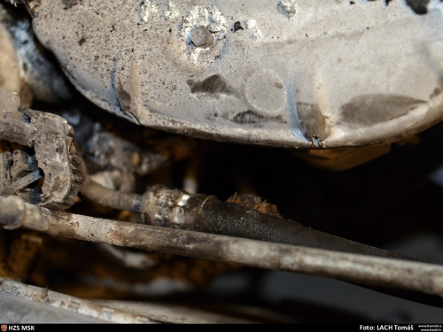 pozarpeugeotgarazNovakarolinaOstrava (3).JPG