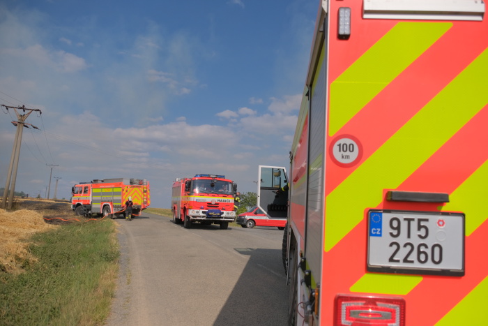 pozarpoleHlubocec (12).JPG